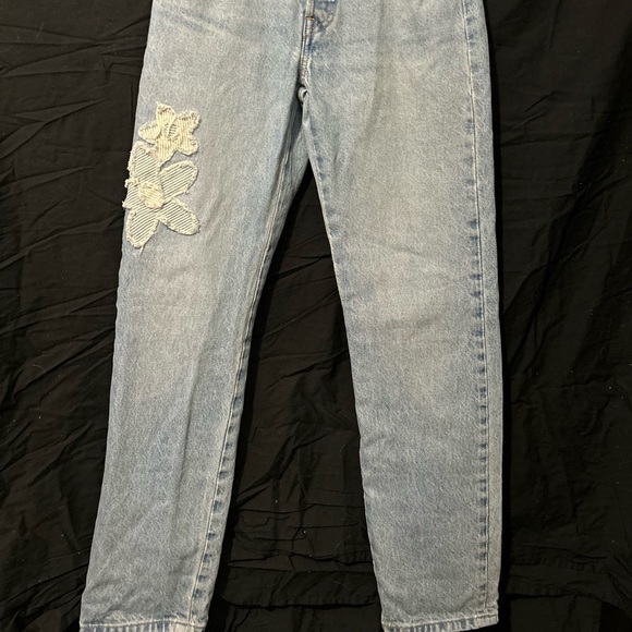 Levi's Light Blue Straight Leg Jeans with Floral Design - Picture 4 of 5